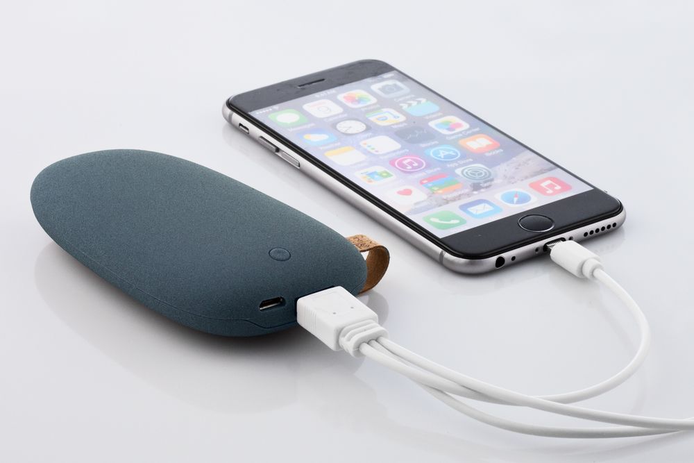 Универсальный внешний аккумулятор Pebble 5200 mAh, темно-серый