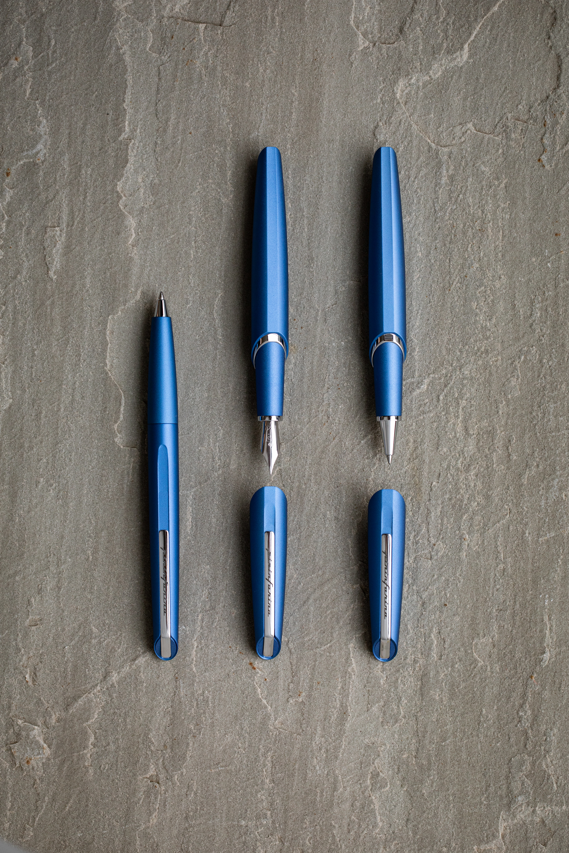 Шариковая ручка PININFARINA PF Two BLUE