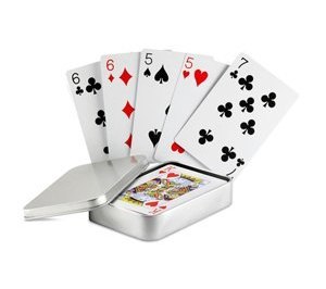 Игральные карты в коробочке